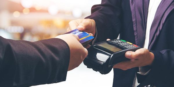 润滑油终端欠款.jpg 润滑油经销商市场开拓原则:打死不做赊销!